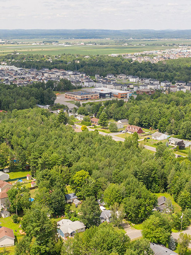 Saint-Lin-Laurentides local à louer